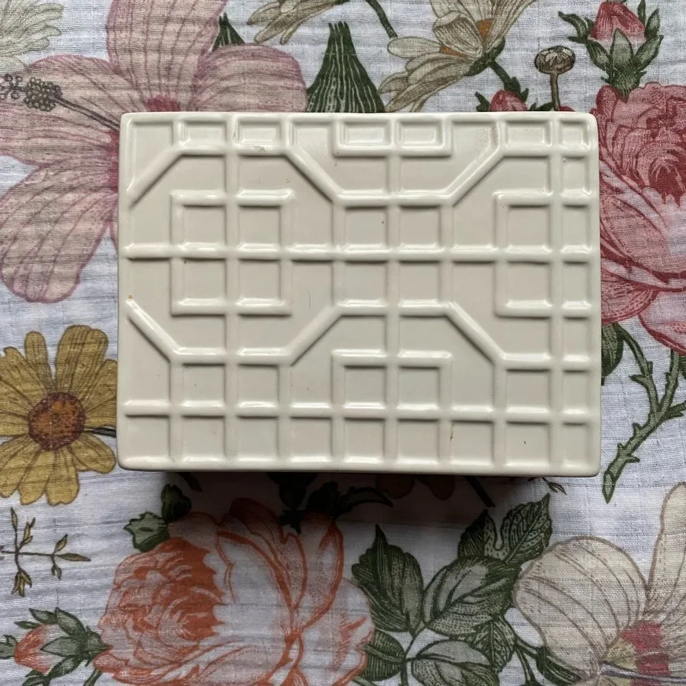 Threshold Cream Geometrical Design Stoneware Napkin Holder